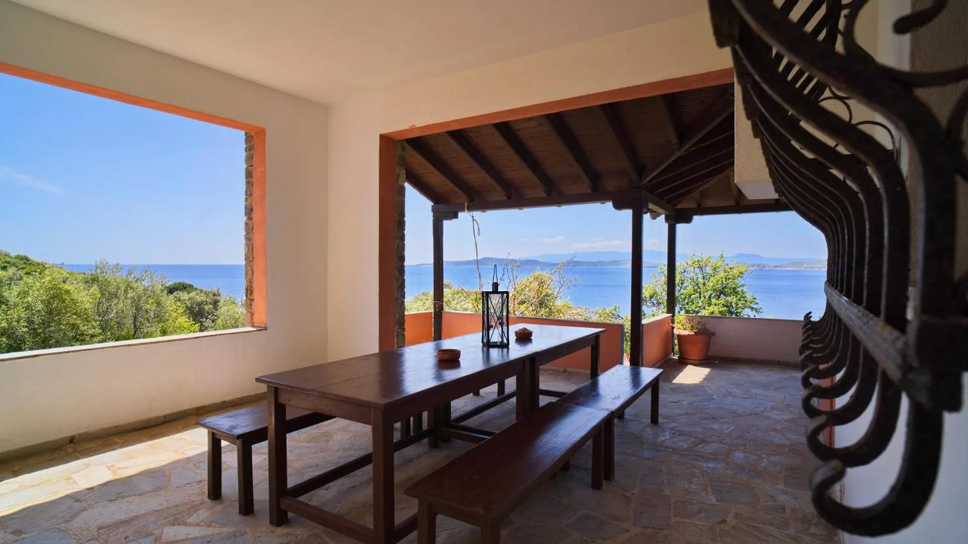 Holiday home Beachfront Villa With Huge Garden, 3Br, Halkidiki Nea Roda Greece