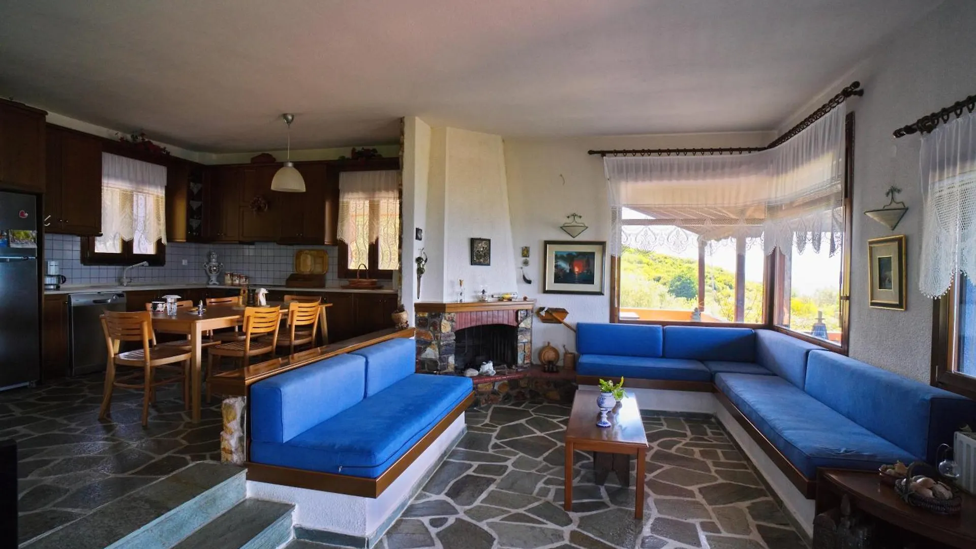 Holiday home Beachfront Villa With Huge Garden, 3Br, Halkidiki Nea Roda Greece